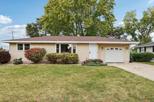 818 W Sunset Dr, Milton, WI 53563 - Photo 1