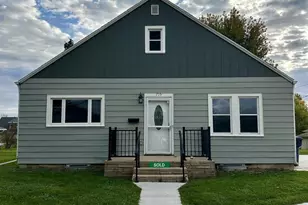 715 Columbia St, Horicon, WI 53032 - Photo 1