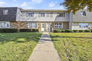 1486 Ivory Dr, Sun Prairie, WI 53590 - Photo 1