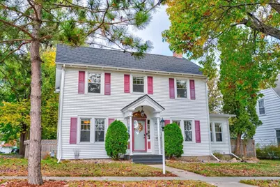 911 W Pleasant Street, Portage, WI 53901 - Photo 1