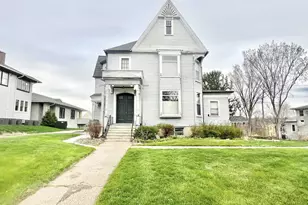 420 N Jackson St, Janesville, WI 53548 - Photo 1