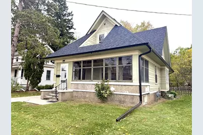 307 S University Avenue, Beaver Dam, WI 53916 - Photo 1