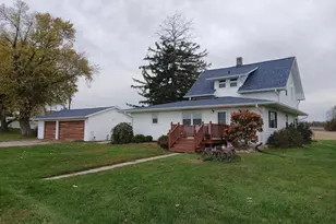 927 S Old 11 St, Janesville, WI 53548 - Photo 1