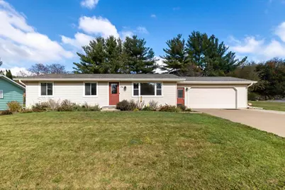 750 Biarritz Boulevard, Platteville,  53818 - Photo 1