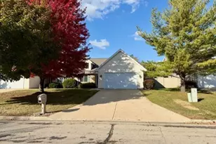 2272 Effingham Way, Sun Prairie, WI 53590 - Photo 1