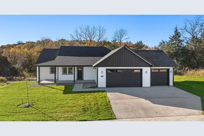 501 Eisenhower Street, Baraboo, WI 53913 - Photo 1