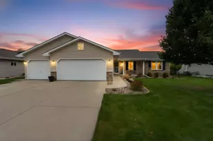 4362 Coquette Dr, Janesville, WI 53546 - Photo 1