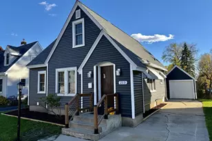 213 James St, Beaver Dam, WI 53916 - Photo 1