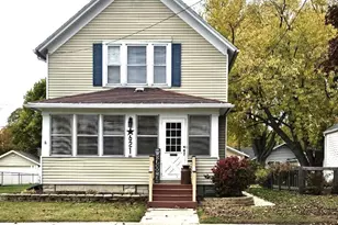 621 N Palm St, Janesville, WI 53548 - Photo 1