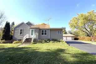 8424 Park St, Burlington, WI 53105 - Photo 1