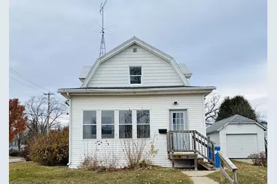 303 3rd Street, Baraboo, WI 53913 - Photo 1