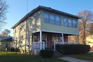 339 N Pine St, Janesville, WI 53548 - Photo 1