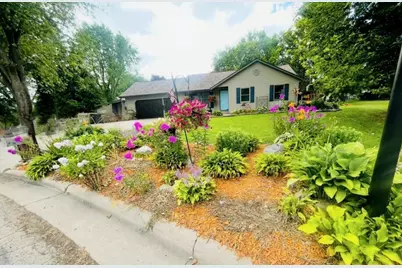 731 Sherwood Lane, Jefferson, WI 53549 - Photo 1