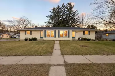 2805 - 2807 Mohican Road, Janesville, WI 53545 - Photo 1
