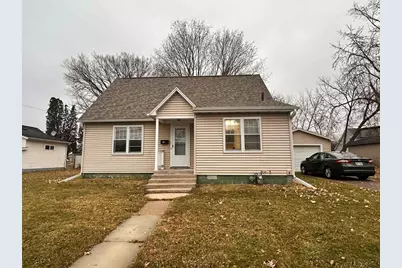 809 E State Street, Mauston, WI 53948 - Photo 1
