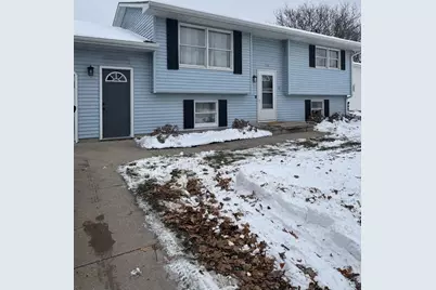 156 W Greenfield Drive, Little Chute, WI 54140 - Photo 1