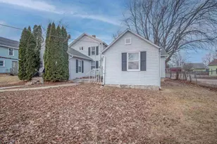 25 W Franklin St, Waupun, WI 53963 - Photo 1