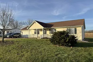 1415 Parkview Dr, Tomah, WI 54660 - Photo 1