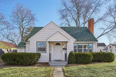 800 Broadway Street, Baraboo, WI 53913 - Photo 1