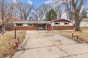 422 Eaton St, Green Lake, WI 54941 - Photo 1