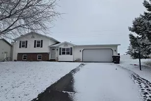 916 Liberty Dr, DeForest, WI 53532 - Photo 1