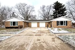 1719 Wesley Ave, Janesville, WI 53545 - Photo 1