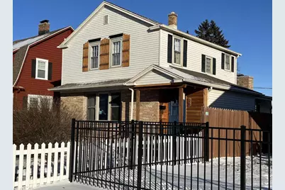 230 Giddings Avenue, Sheboygan Falls, WI 53085 - Photo 1