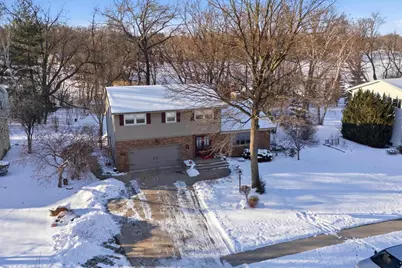 816 Woodview Drive, Sun Prairie, WI 53590 - Photo 1