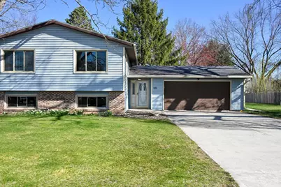 435 North Shore Drive, Belleville, WI 53508 - Photo 1