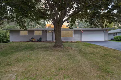 662 French Glen, Oregon, WI 53575 - Photo 1