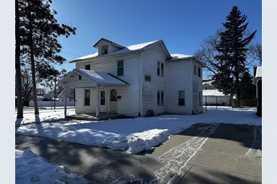424 Lincoln Street, Janesville, WI 53548 - Photo 1