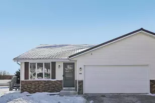 839 Kimseth Cir, Deerfield, WI 53531 - Photo 1