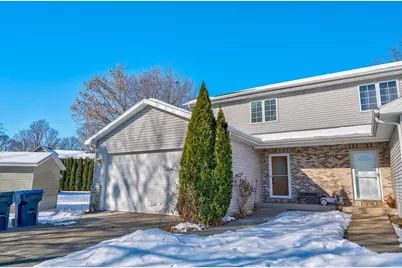 203 Cody Circle, Marshall, WI 53559 - Photo 1