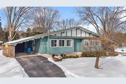 727 11th Street, Baraboo, WI 53913 - Photo 1
