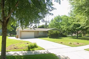 5001 Stonehaven Dr, Madison, WI 53716 - Photo 1