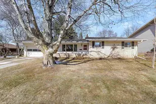 104 Cherokee Rd, Beaver Dam, WI 53916 - Photo 1