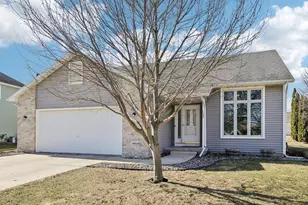 470 N Westmount Dr, Sun Prairie, WI 53590 - Photo 1