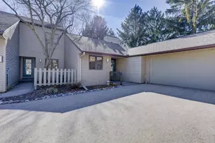 9 Oak Grove Dr, Madison, WI 53717 - Photo 1