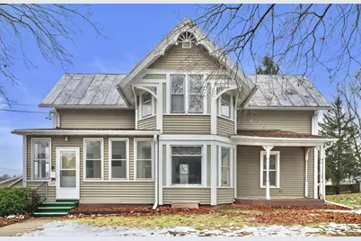 125 N Wilson Avenue, Jefferson, WI 53549 - Photo 1