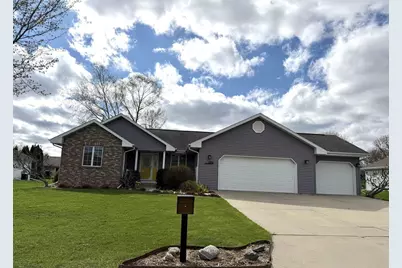 1205 Shawnee Street, Fort Atkinson, WI 53538 - Photo 1