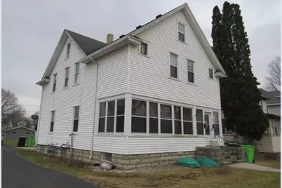 499 W Main Street, Waupun, WI 53963 - Photo 1