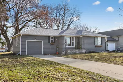 1429 Macarthur Road, Madison, WI 53714 - Photo 1