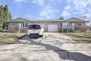 13 Milo Ln, Madison, WI 53714 - Photo 1