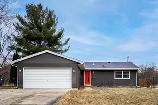 1602 Redwood Ln, Madison, WI 53711 - Photo 1