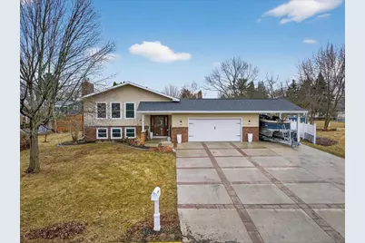 102 Kensington Lane, Waunakee, WI 53597 - Photo 1