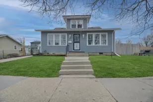 747 Thomas St, Janesville, WI 53545 - Photo 1