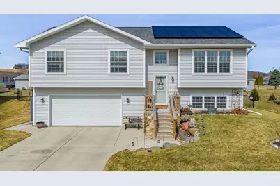 430 White Spruce Avenue, Baraboo, WI 53913 - Photo 1