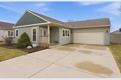 1112 Lombardi Way, Waukesha, WI 53186 - Photo 1
