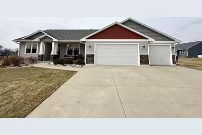 441 Hickory Street, Janesville, WI 53536 - Photo 1