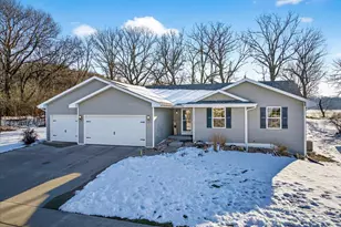 1351 Cumberland Dr, Edgerton, WI 53534 - Photo 1